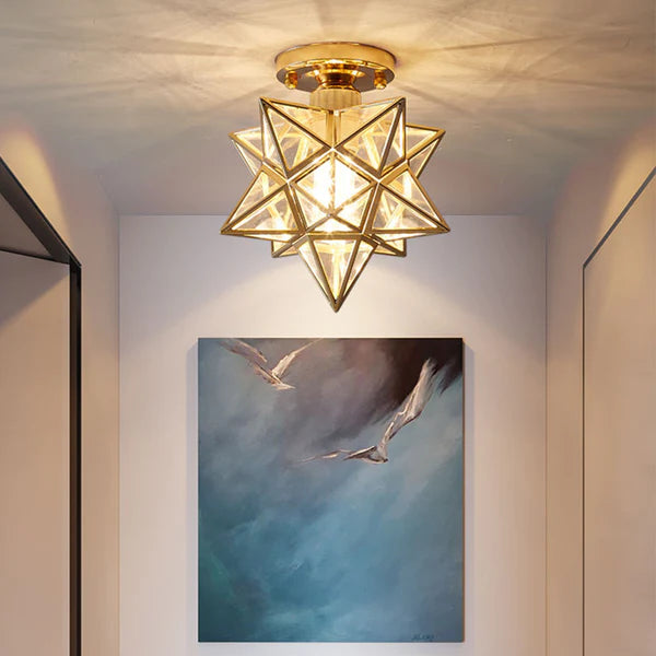 Alvessa | Lampada da soffitto a forma di stella con finitura dorata per un'illuminazione interna calda
