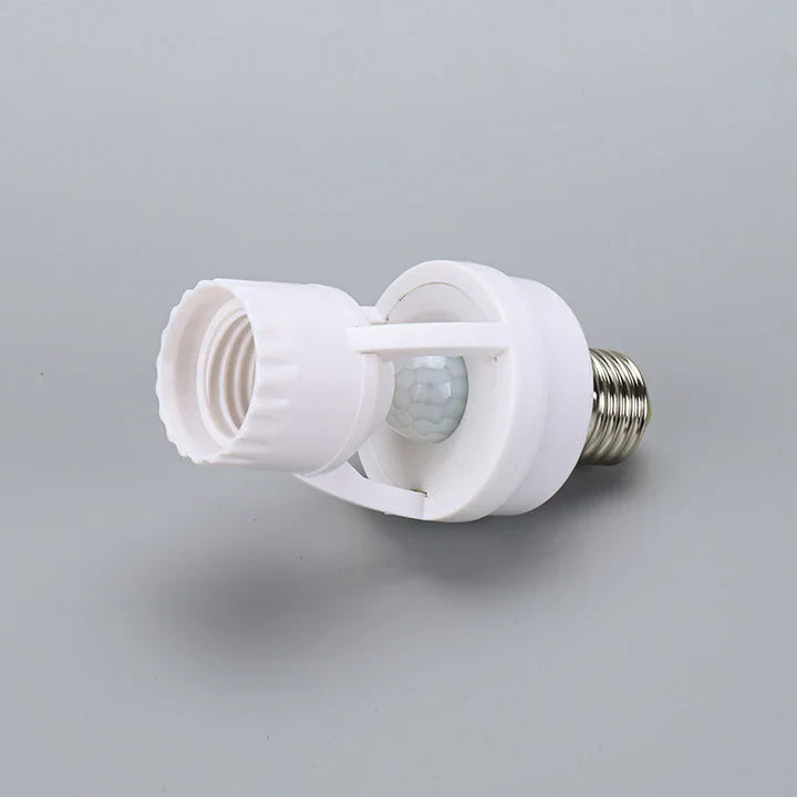 SmartLight - Adattatore con sensore di movimento | 1+1 GRATIS