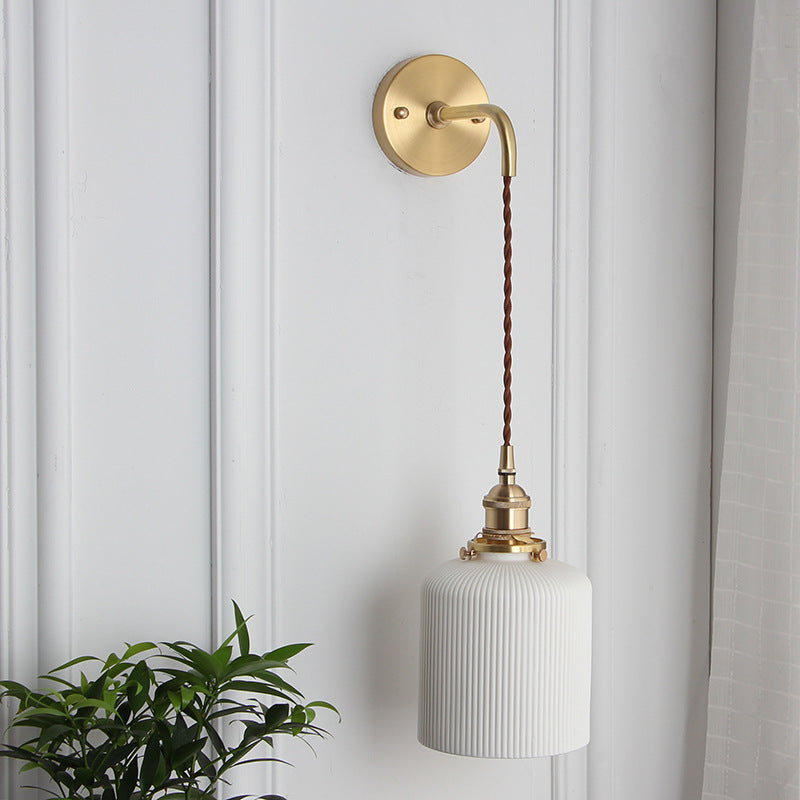 Lampada da Parete Ovale Cilindrica Minimalista Retro Giapponese in Ottone Lucite a 1 Luce