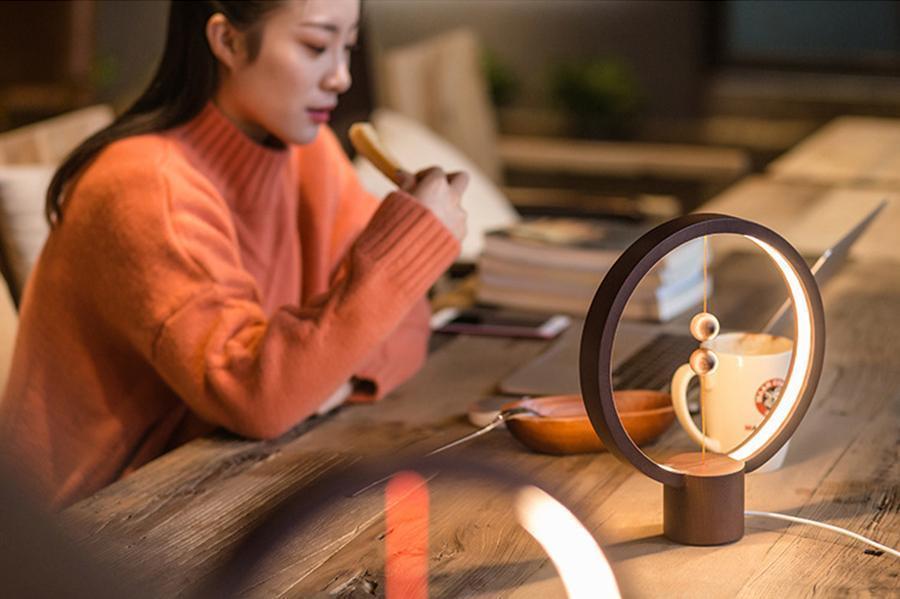 Tao - Lampada LED Magnetica di Bilanciamento Moderna Nordica