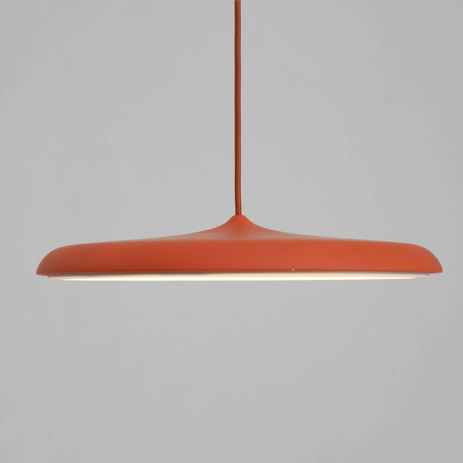 Lampada a Sospensione dal Design Semplice per Ambienti Moderni