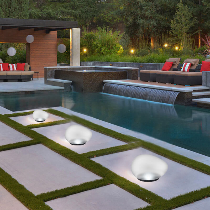 Luce Solare da Giardino con Aspetto di Vetro Satinato Design Compatto