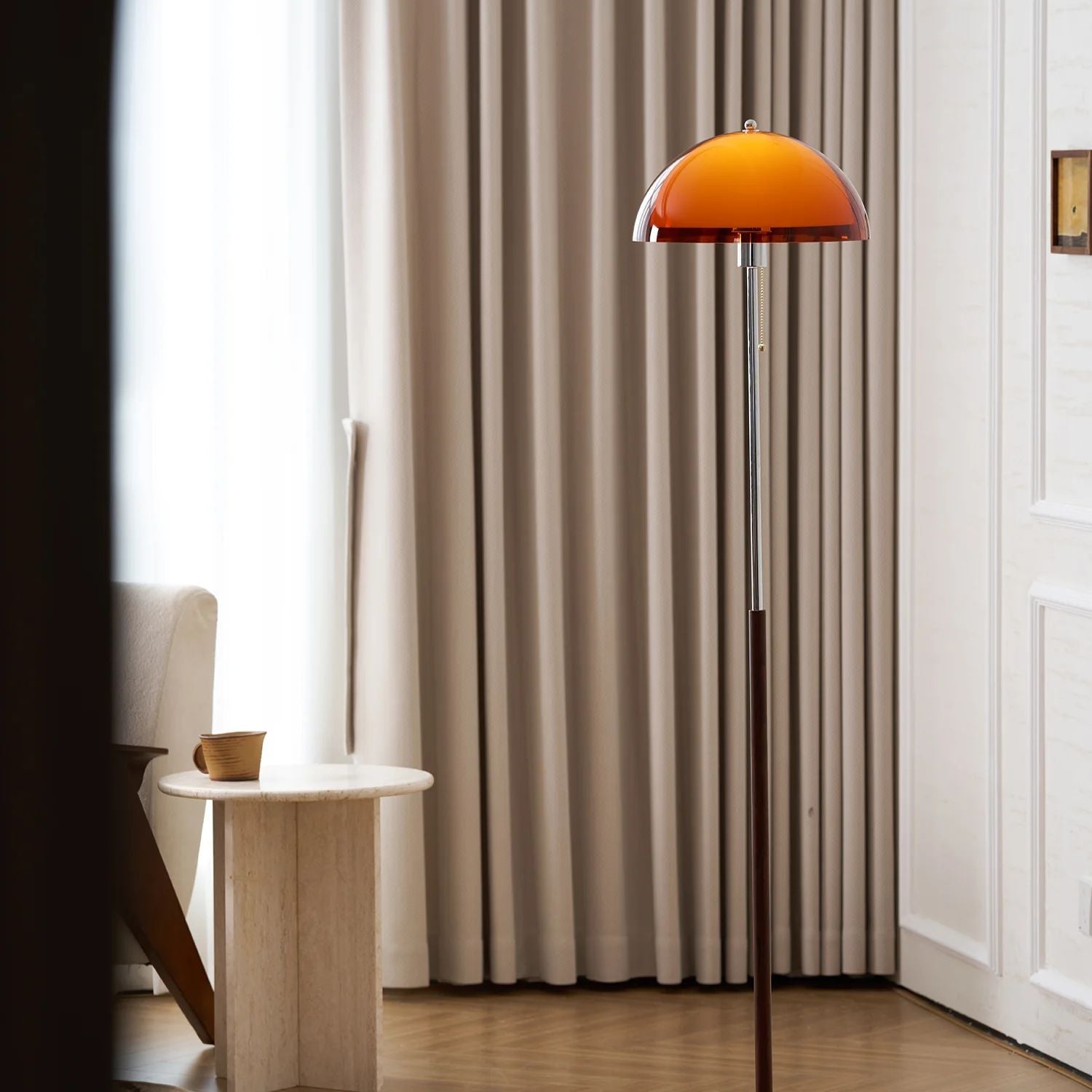 Evelisse | Lampada da Terra Ispirata al Retro con Cupola Ambra e Luce Calda