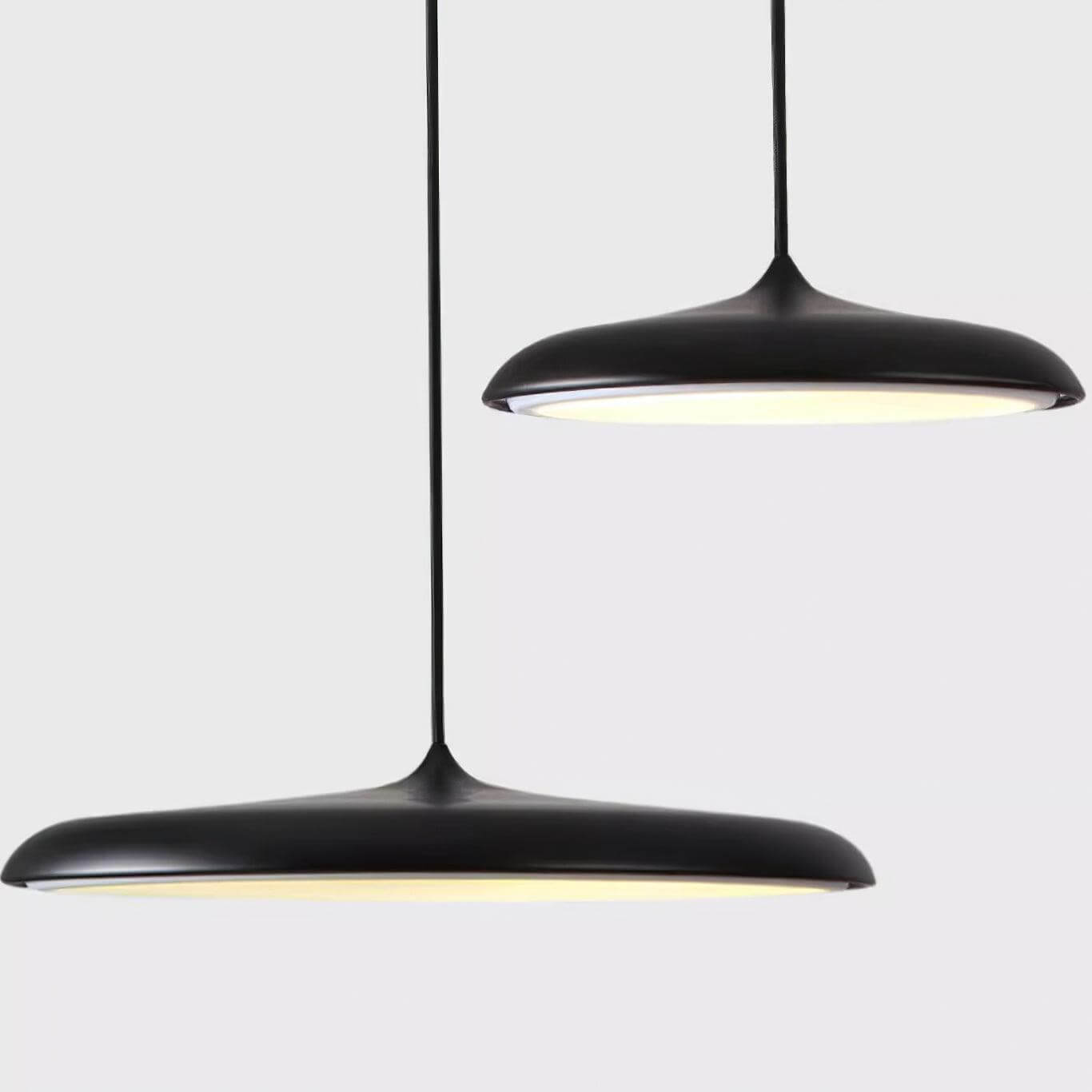Lampada a Sospensione dal Design Semplice per Ambienti Moderni