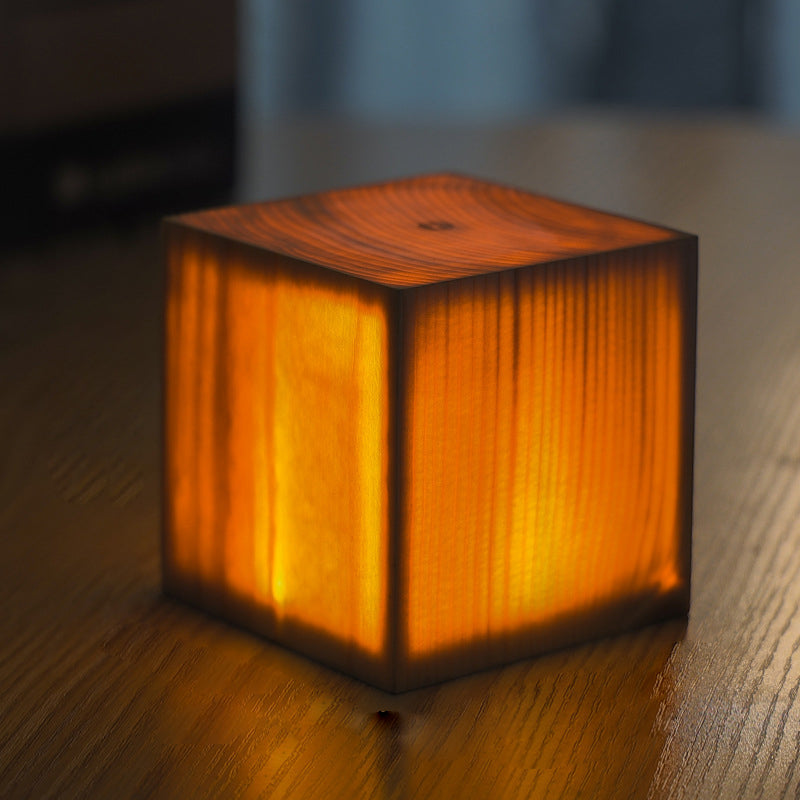 Lunara – Lampada da tavolo wireless ricaricabile con controllo touch e design in legno per camera da letto e scrivania
