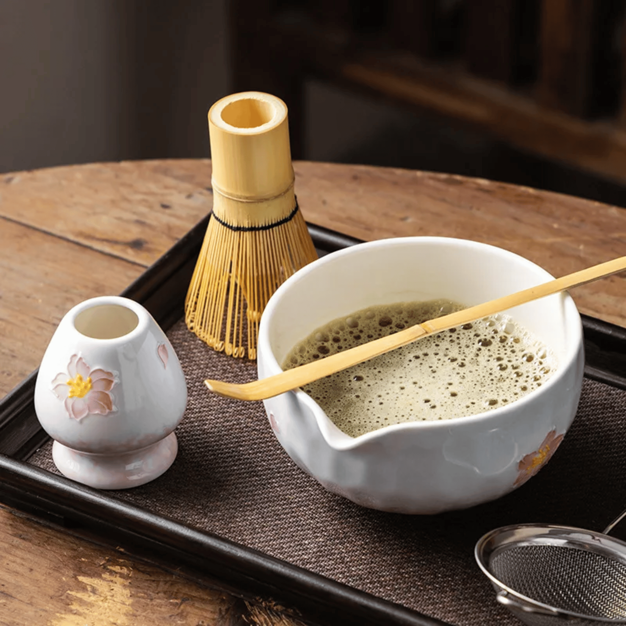 Set da Tè Matcha Giapponese Chado in 5 Pezzi con Fiori di Ciliegio