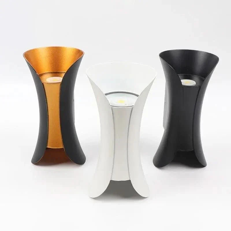 Applique da esterno resistente agli agenti atmosferici con protezione IP65