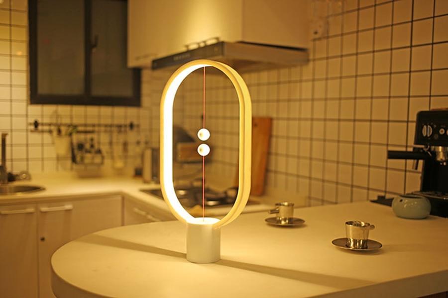 Tao - Lampada LED Magnetica di Bilanciamento Moderna Nordica