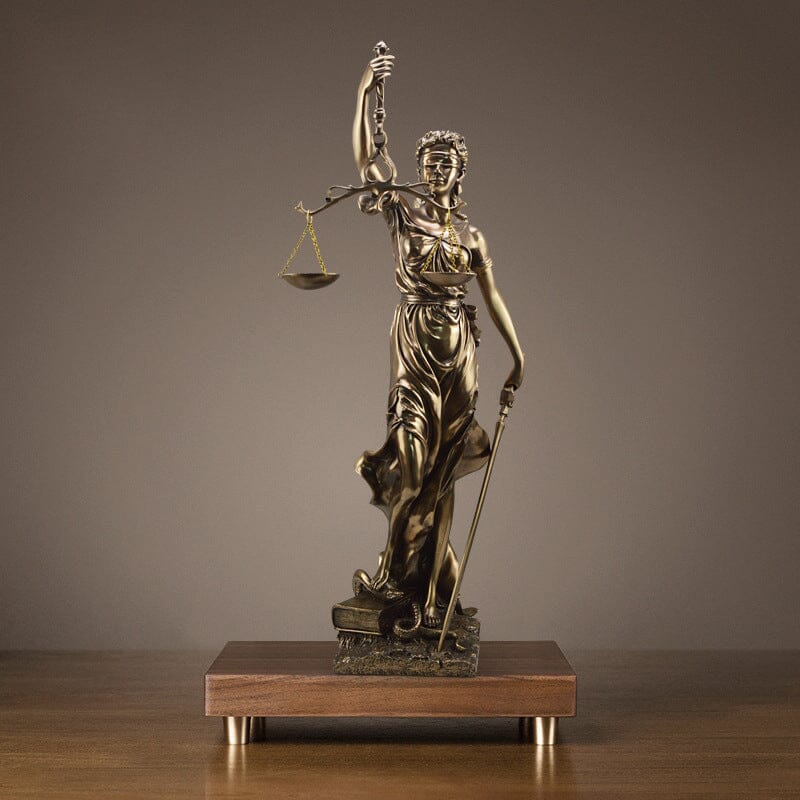 Brehn | Statua decorativa della Dea della Giustizia