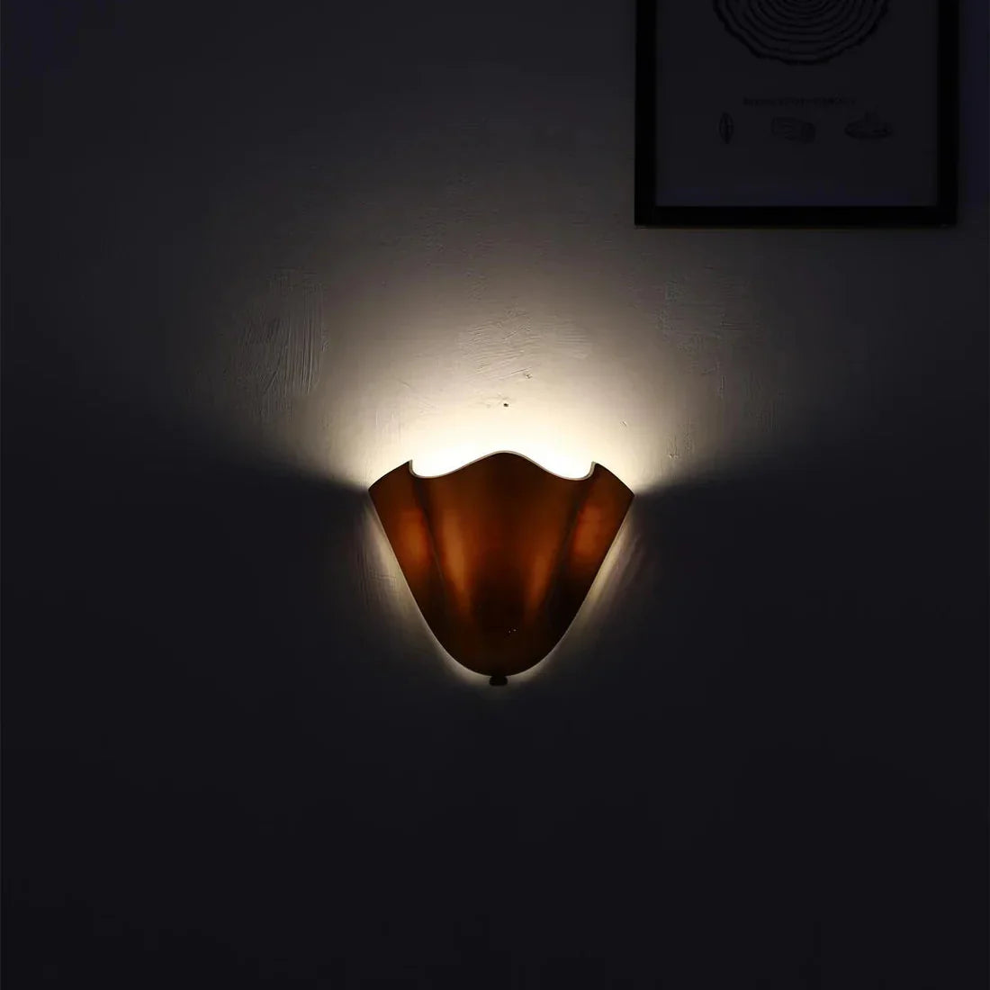 Brionna - Lampada da Parete Retro in Vetro Colorato con Design a Conchiglia