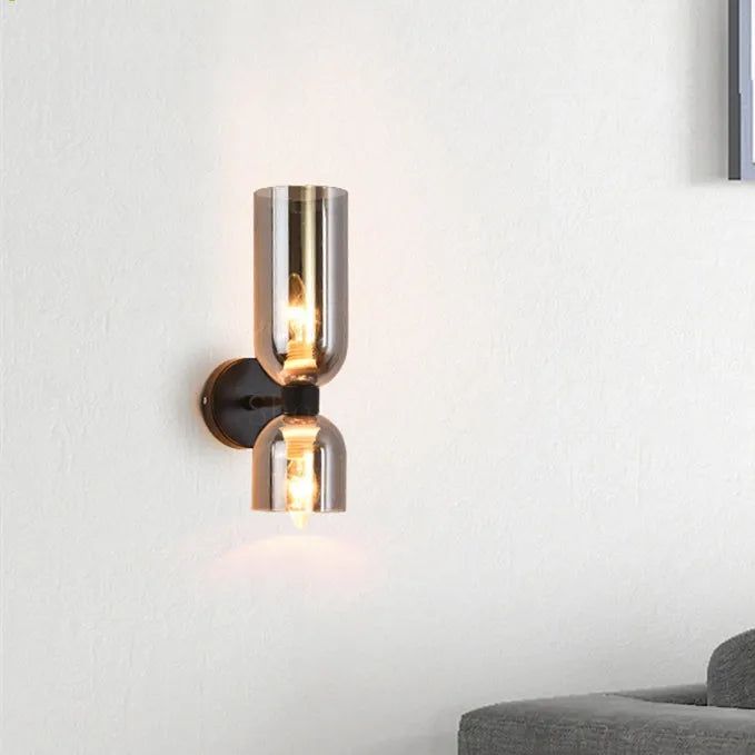 Lampada da Parete in Vetro con Tecnologia LED: Un Connubio di Eleganza e Funzionalità