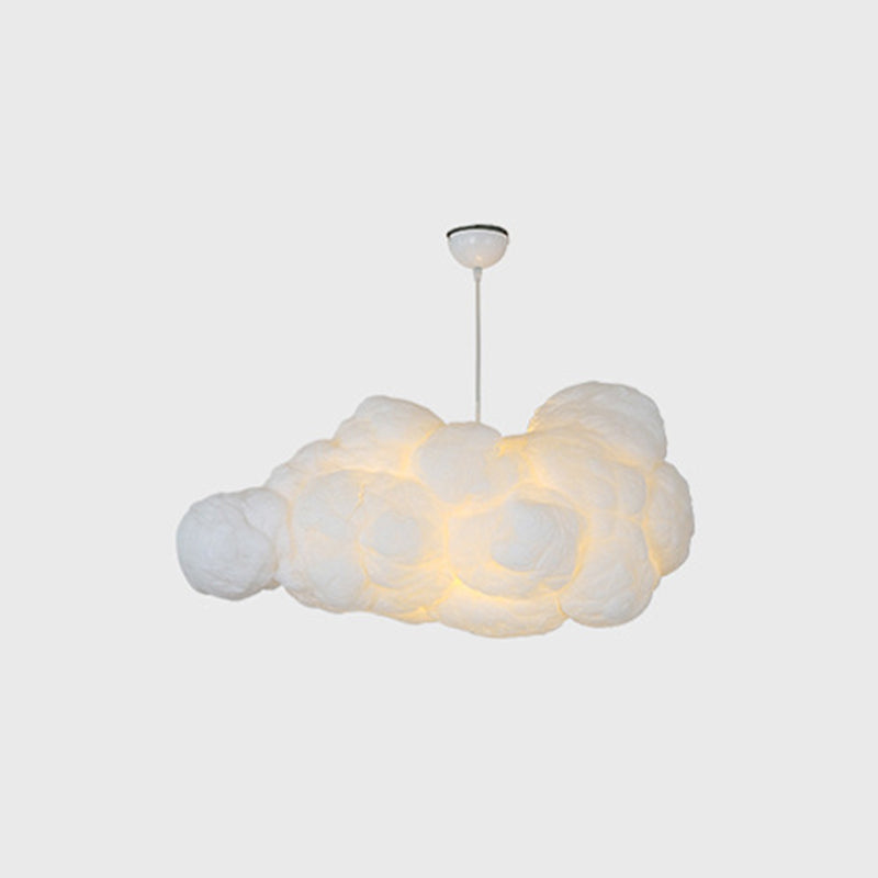 Lampada da soffitto elegante con due paralumi bianchi
