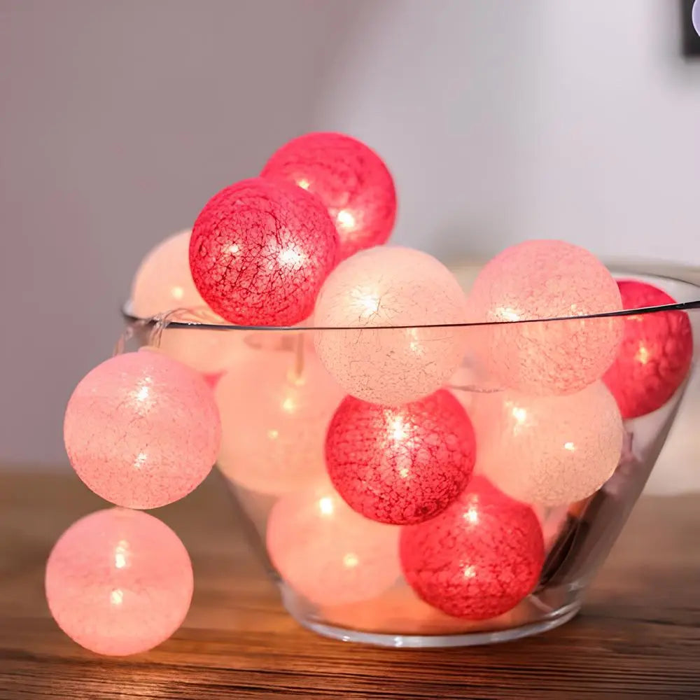 Ghirlanda di Palline di Cotone