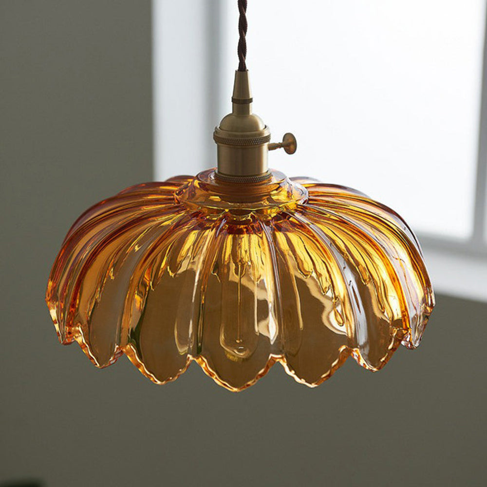 Luce in vetro che incanta per i dettagli!