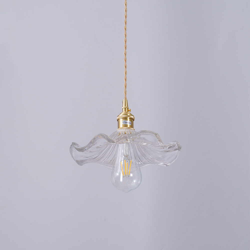 Luvessa | Lampada a sospensione in vetro a forma di fiore con finitura in ottone per un'illuminazione elegante in sala da pranzo e camera da letto