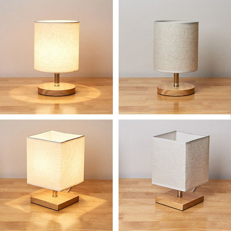 Lampada da Tavolo Minimalista LinenWood – Base in Legno Naturale & Paralume in Lino per Illuminazione Calda e Moderna