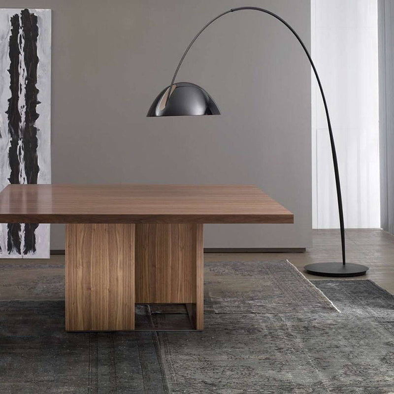 Lampada da Terra in Metallo Nero con Base Rotonda