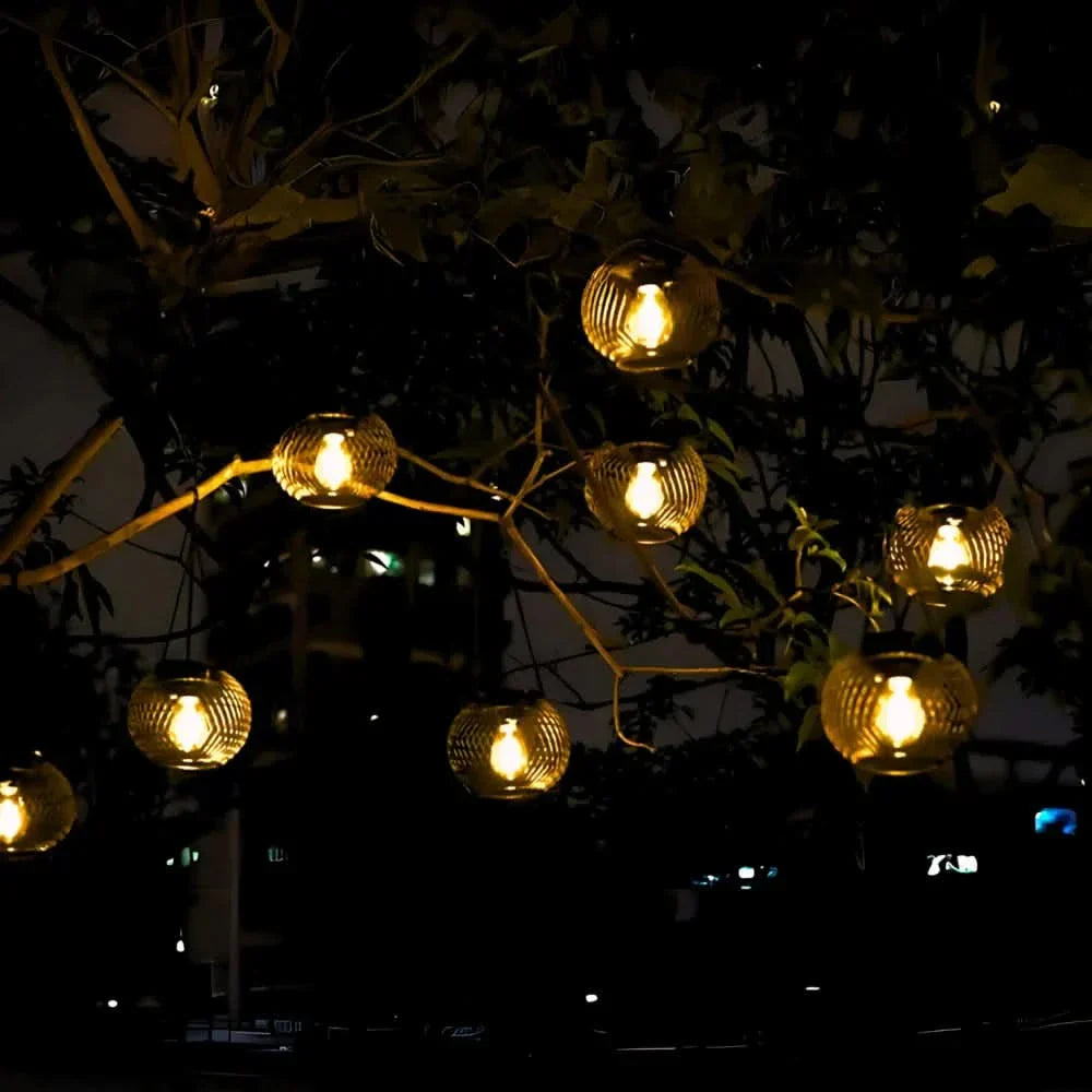 Lanterna Solare Sunny Garden – Luce LED da Esterno Impermeabile con Sensore Automatico