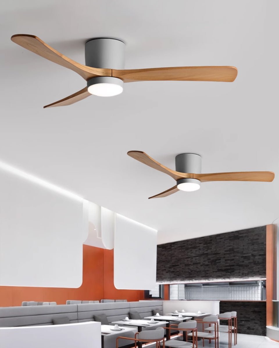 Arvienne | Ventilatore da soffitto in legno nordico con luce LED per camere moderne