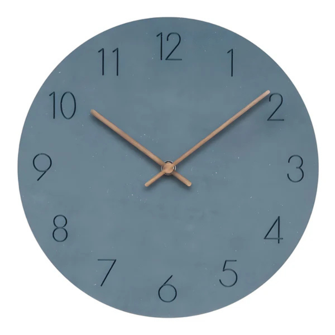 Orologio da parete in legno dallo stile minimalista ed elegante