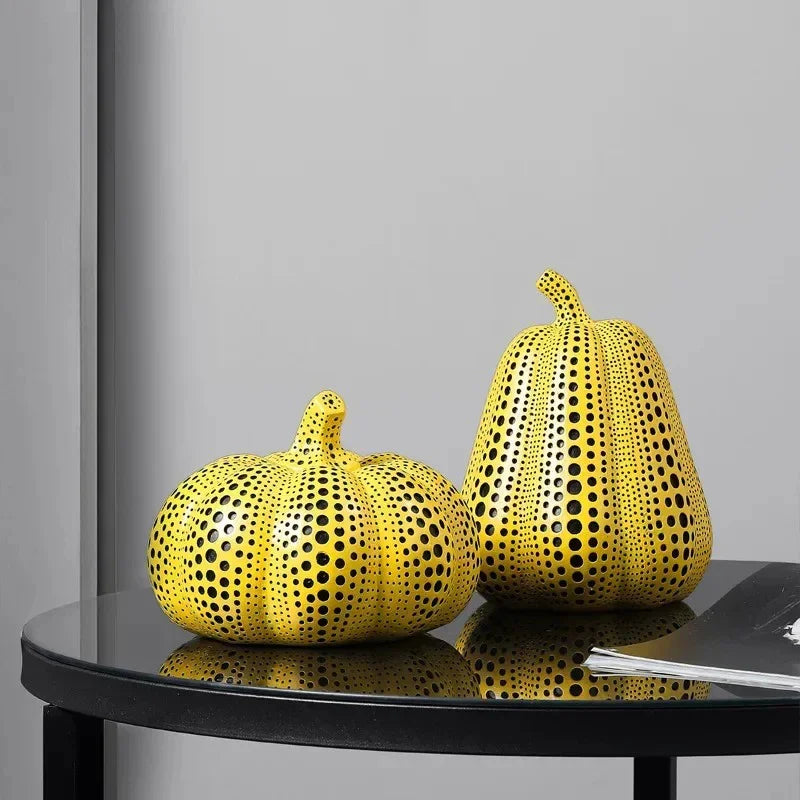 Collezione di Ornamenti ispirata a Kusama