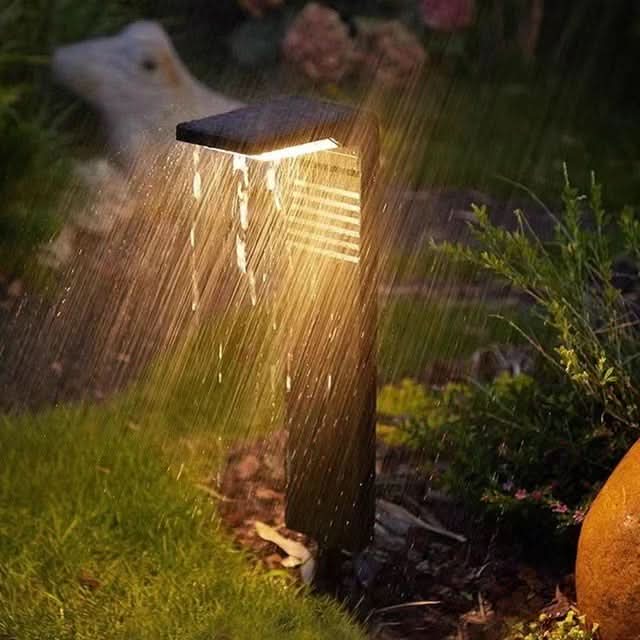Luce da Giardino Solare – Illuminazione Esterna Elegante ed Eco-Friendly