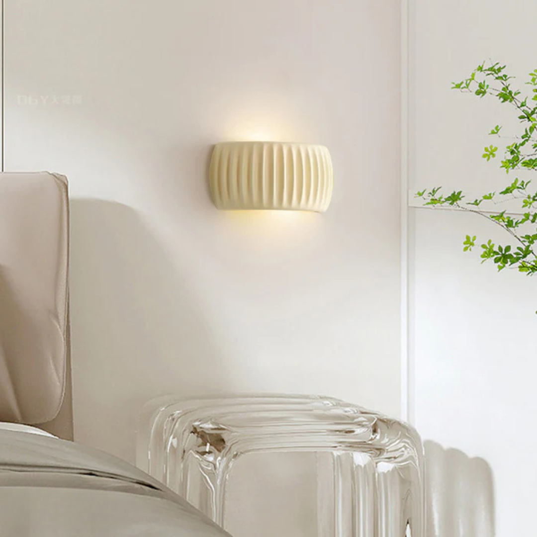 Myra - Lampada da parete moderna in resina