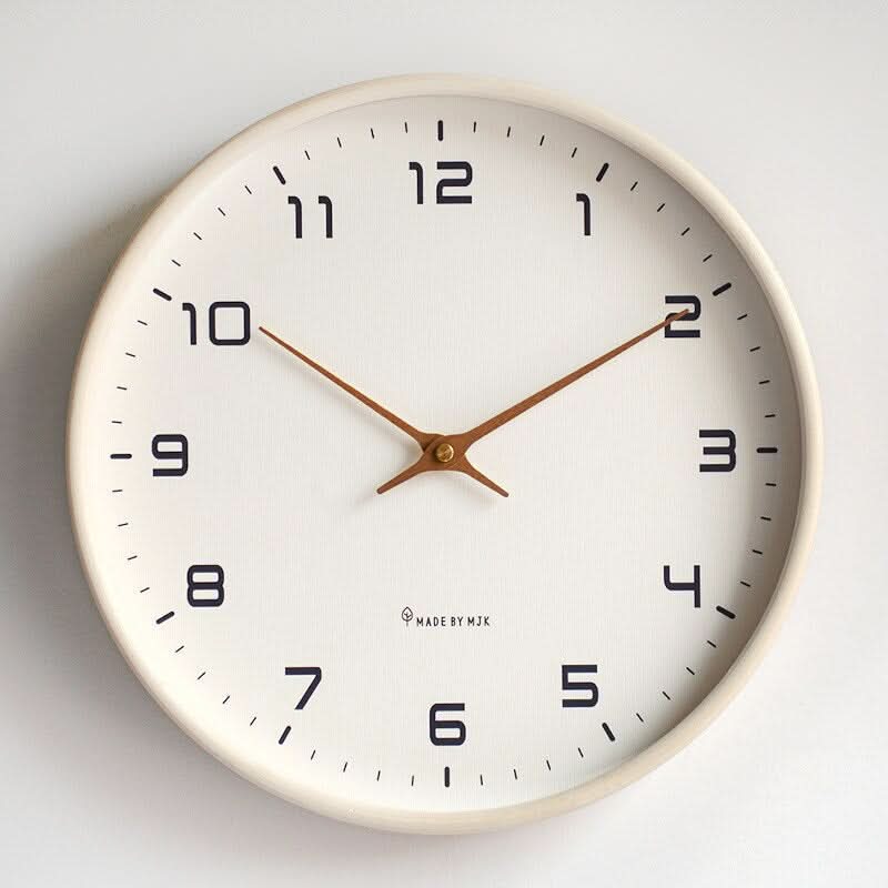 Orologio da Parete in Legno Scandinavo – Design Minimalista