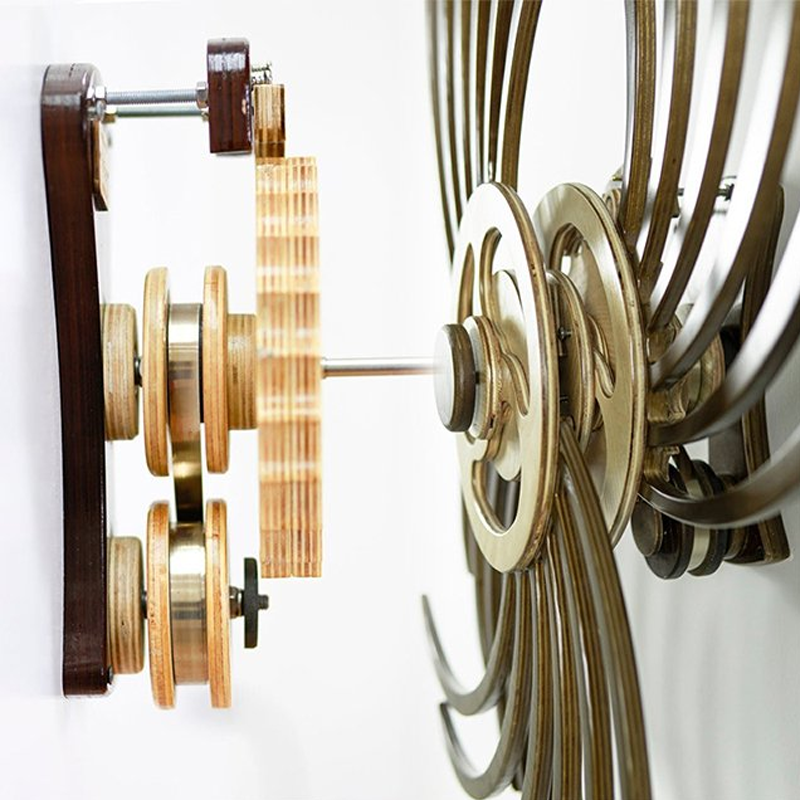 Scultura cinetica fatta a mano