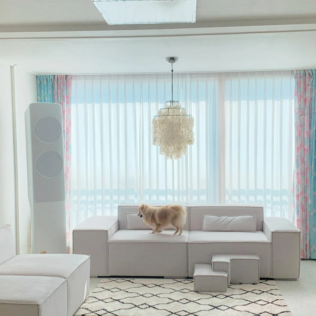 Lampada Vintage Elegante con Conchiglie e Atmosfera Marittima