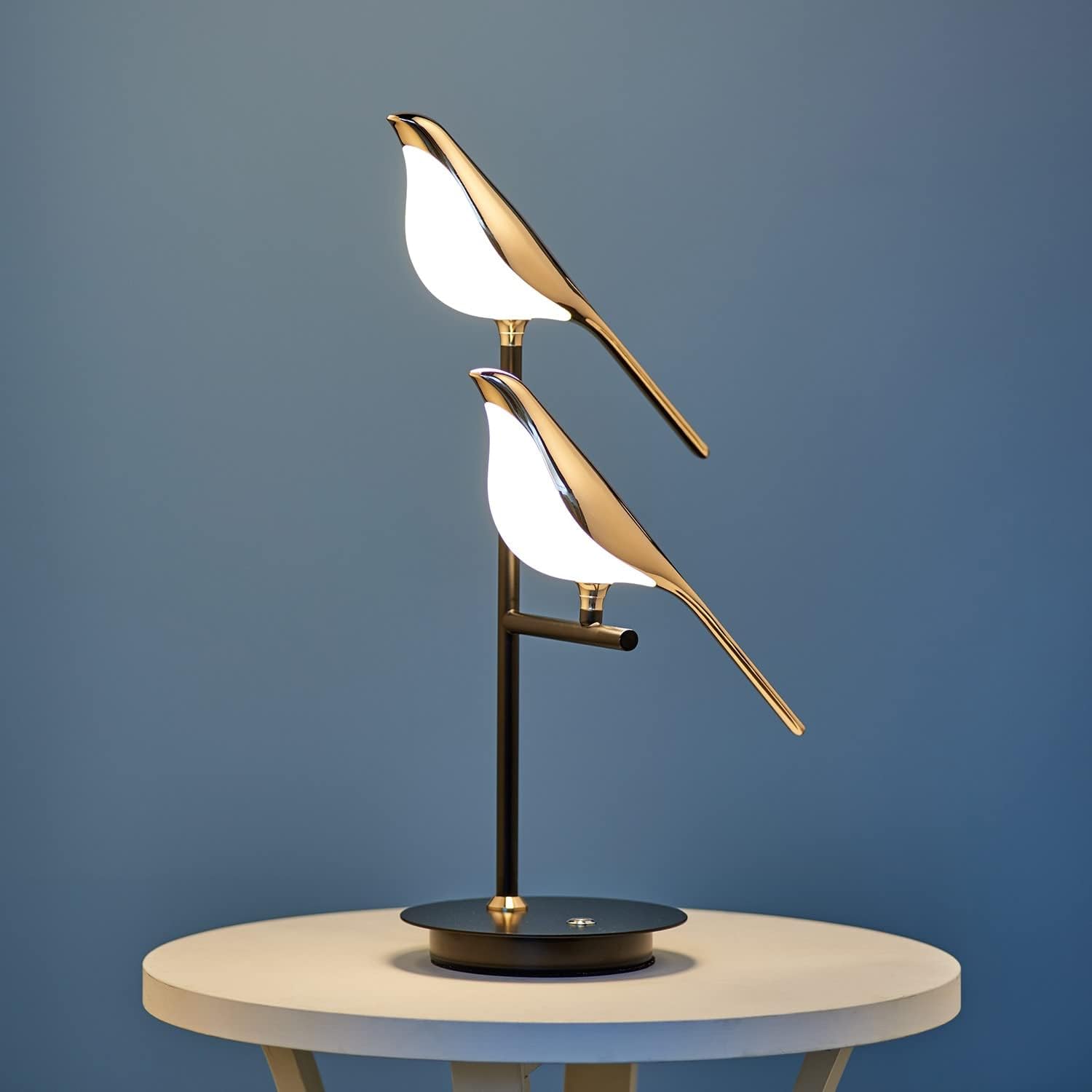 Luvion | Lampada da Tavolo LED Decorativa per Illuminazione di Camera da Letto e Soggiorno