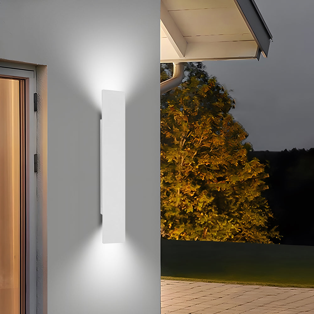 Selvik | Moderno Applique da Esterno in Alluminio con Classe di Protezione IP65 in Quattro Lunghezze per Giardino, Patio e Vialetto