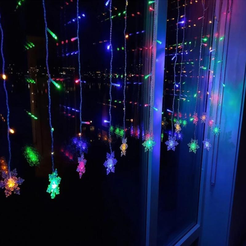 Catena di Luci LED con Fiocchi di Neve | Interno & Esterno