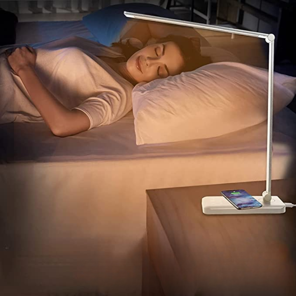 Lampada da scrivania LED regolabile con porta USB