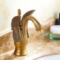 Rubinetto da bagno in ottone massiccio per lavabo con miscelatore monocomando per acqua calda e fredda