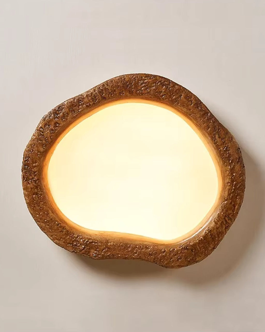 Lampada in legno minimalista in stile Japandi con effetto luminoso