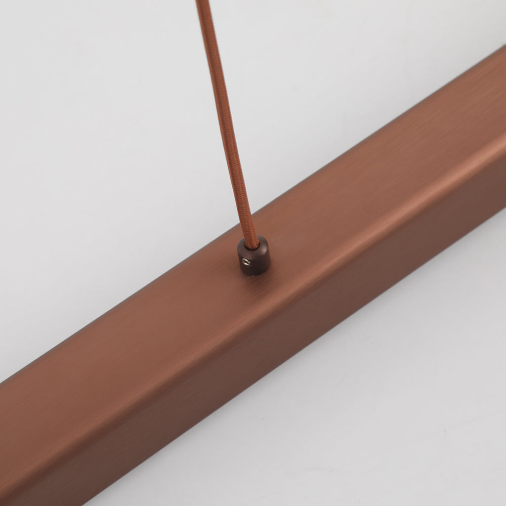 Moderno Lampadario a LED – Stile Industriale con Dettagli in Pelle