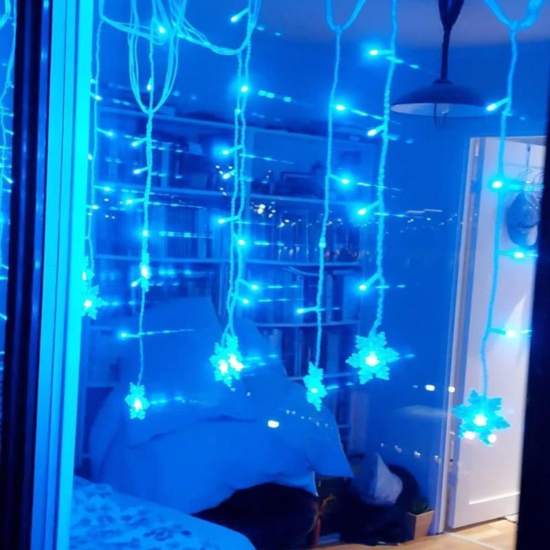 Catena di Luci LED con Fiocchi di Neve | Interno & Esterno