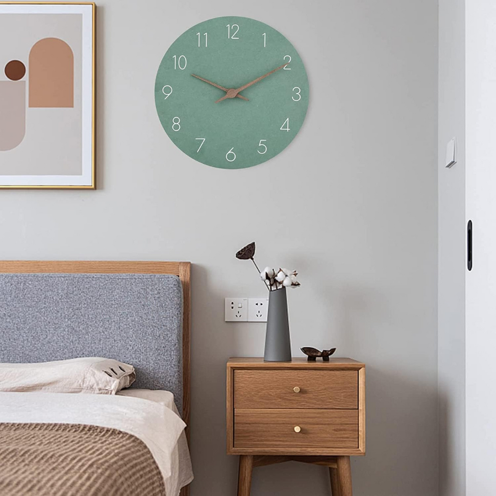 Orologio da parete in legno dallo stile minimalista ed elegante