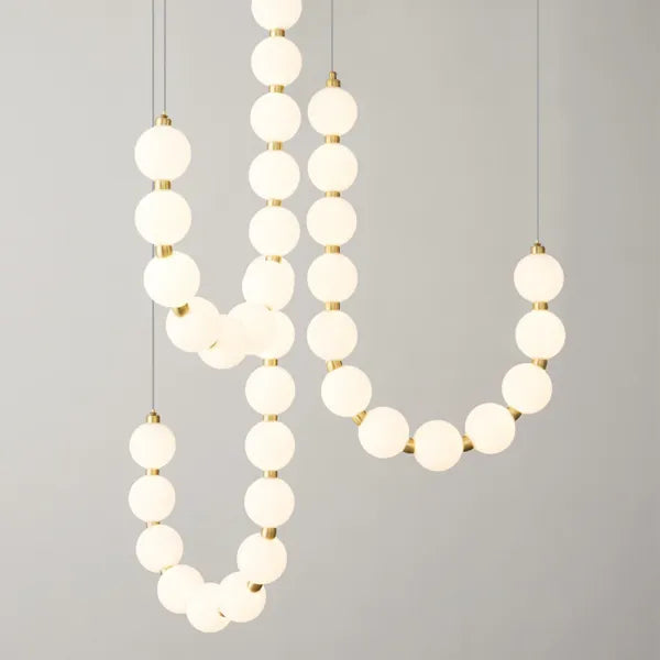 Lampadario elegante con lucente eleganza