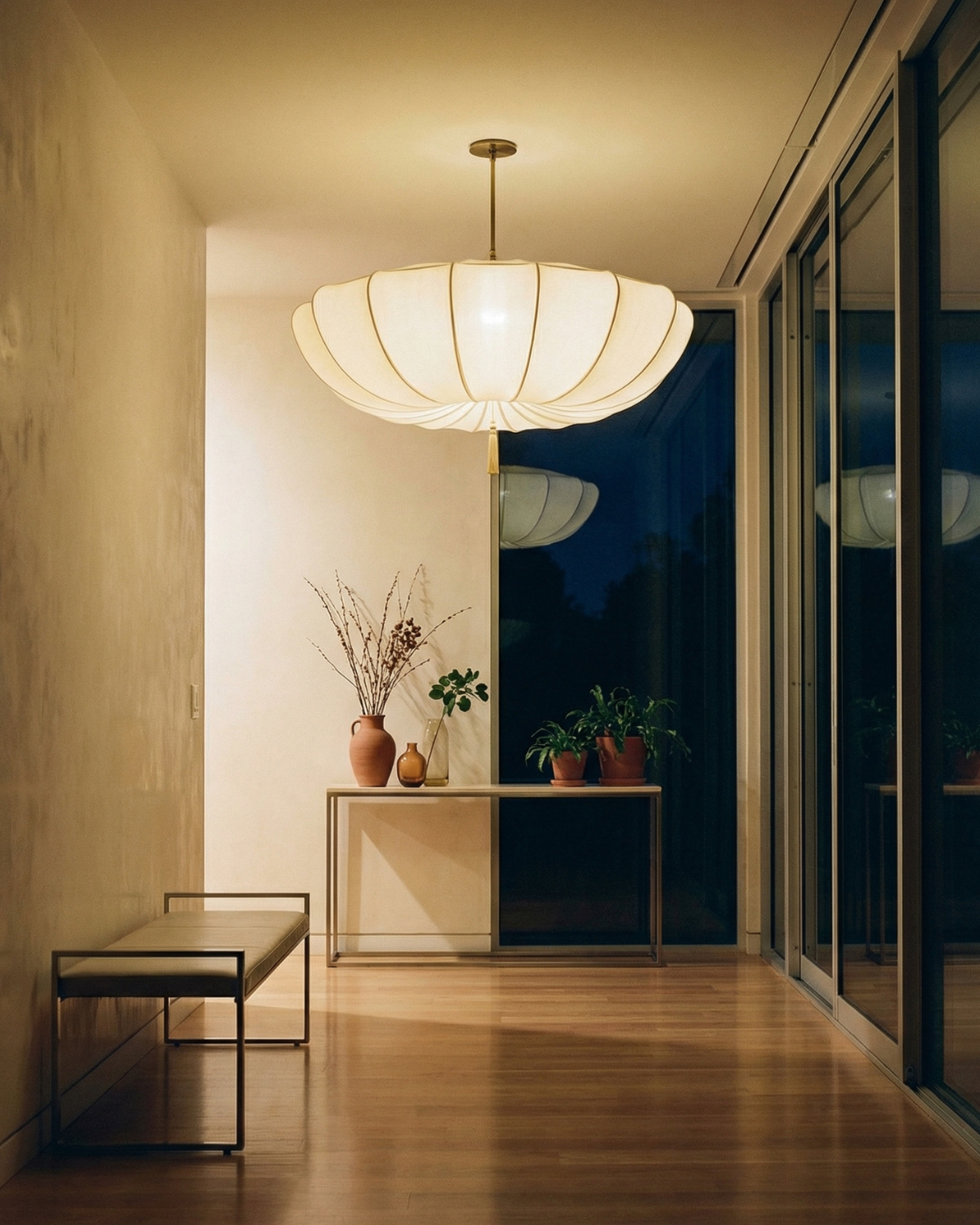 Velara | Lampada a Sospensione in Tessuto Contemporanea con Design Sculpturale a Nuvola e Illuminazione Ambientale Calda