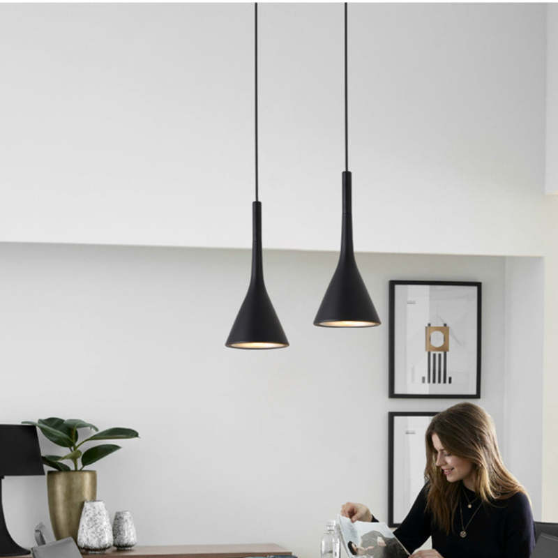 Lampada a sospensione triangolare moderna - Trionda | Brehn