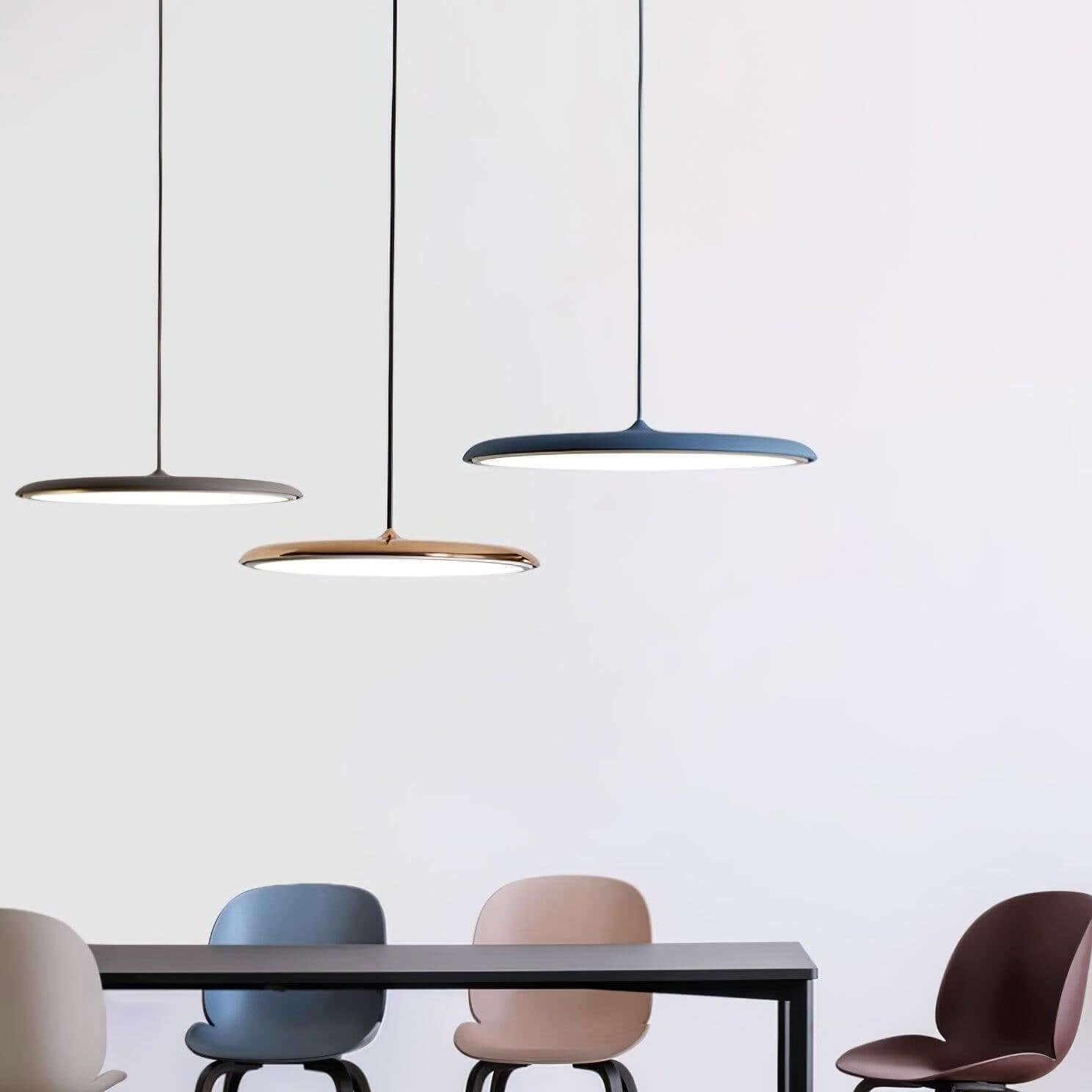 Lampada a Sospensione dal Design Semplice per Ambienti Moderni