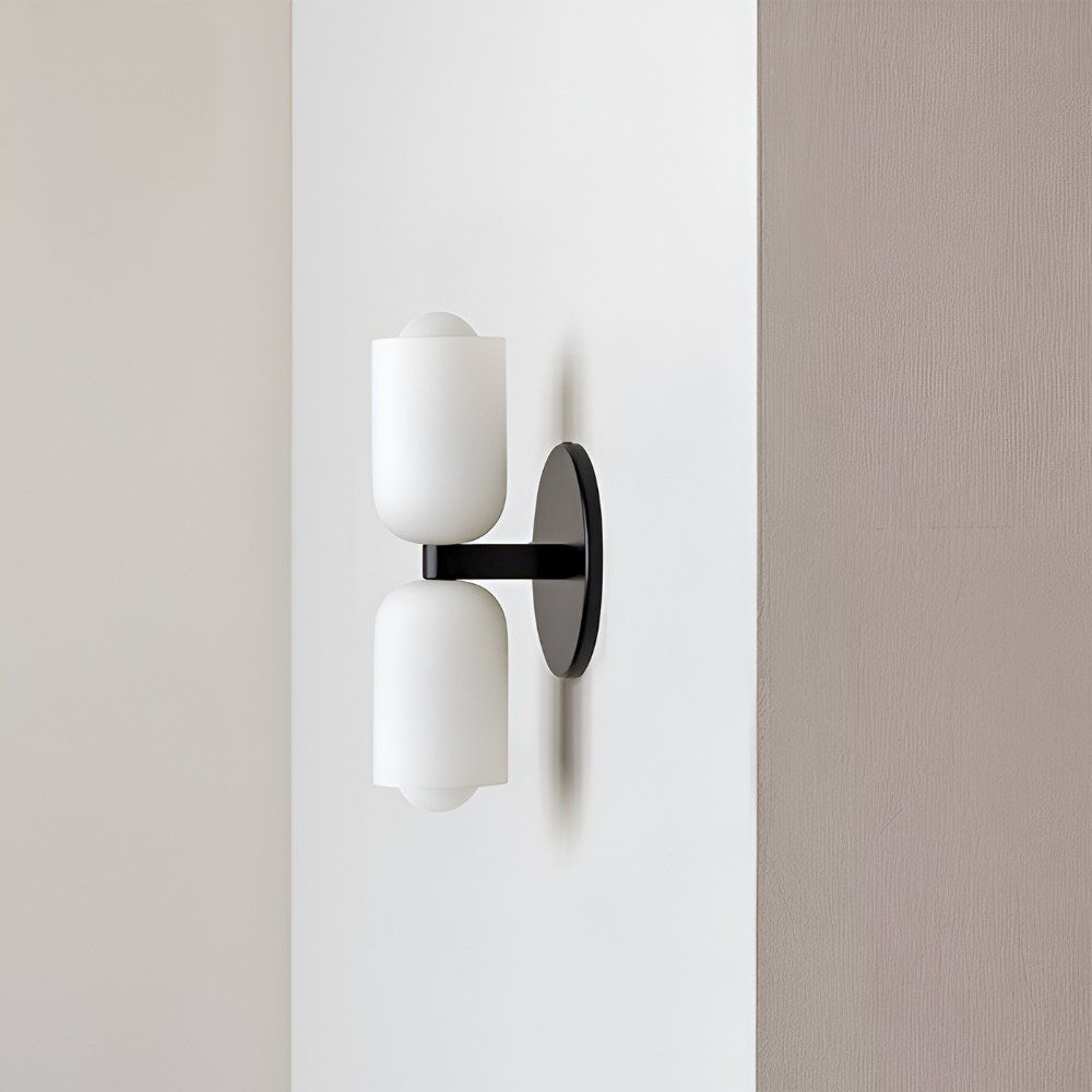 DualGlow – Applique con Due Teste in Acrilico e Metallo per Illuminazione Interna Moderna