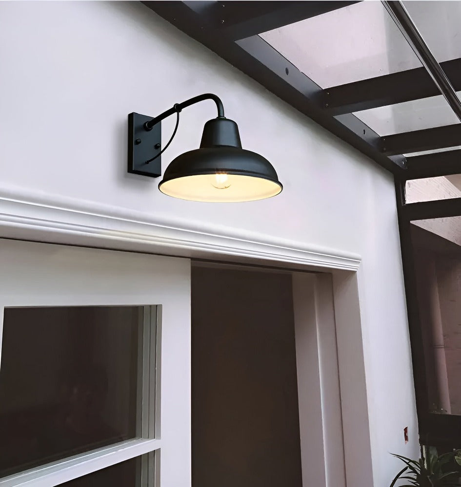 Castiron – Lampada da Parete Nera Antica in Stile Industriale Vintage