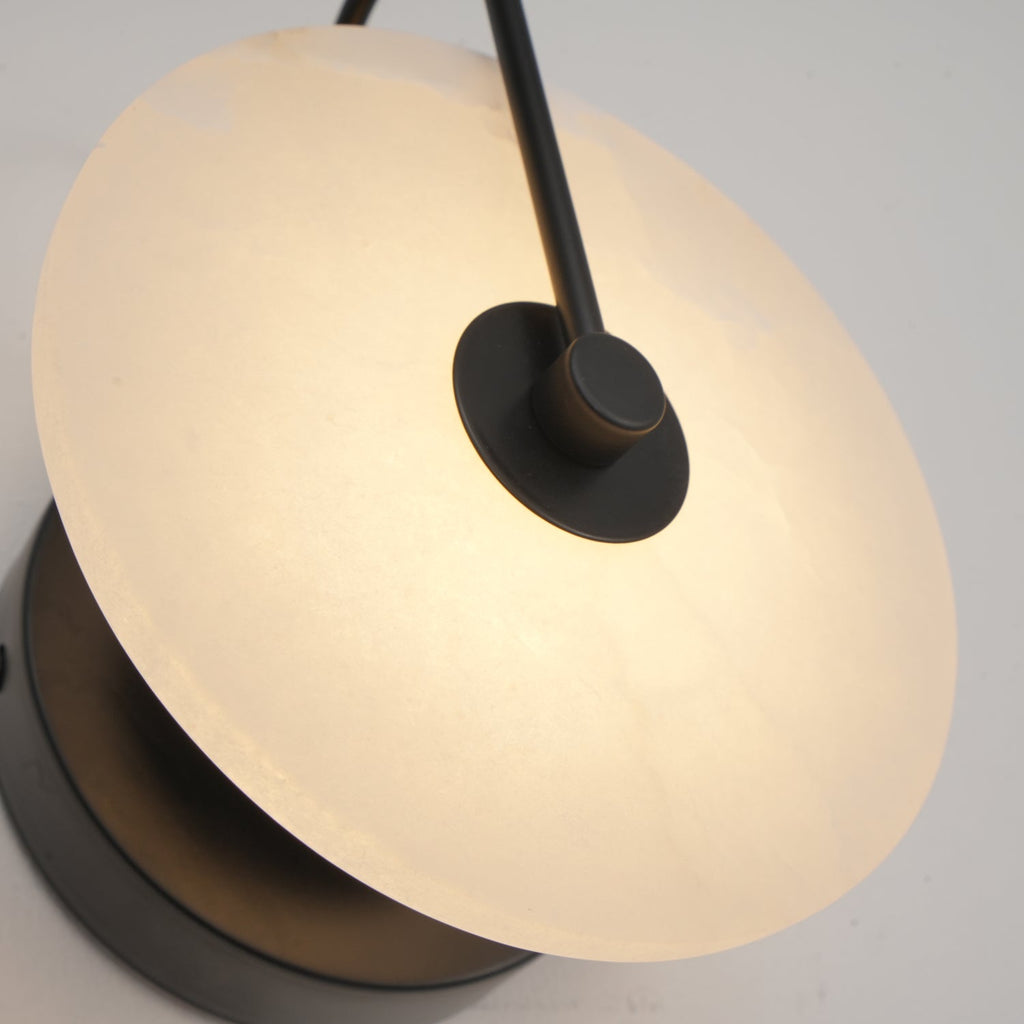 Lampada LED in Alabastro da Parete – Eleganza e Serenità nella Luce