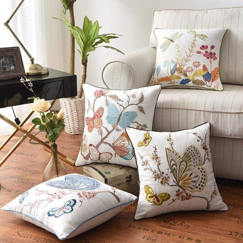 Lunira - Cuscino Decorativo con Ricamo in Stile Rustico