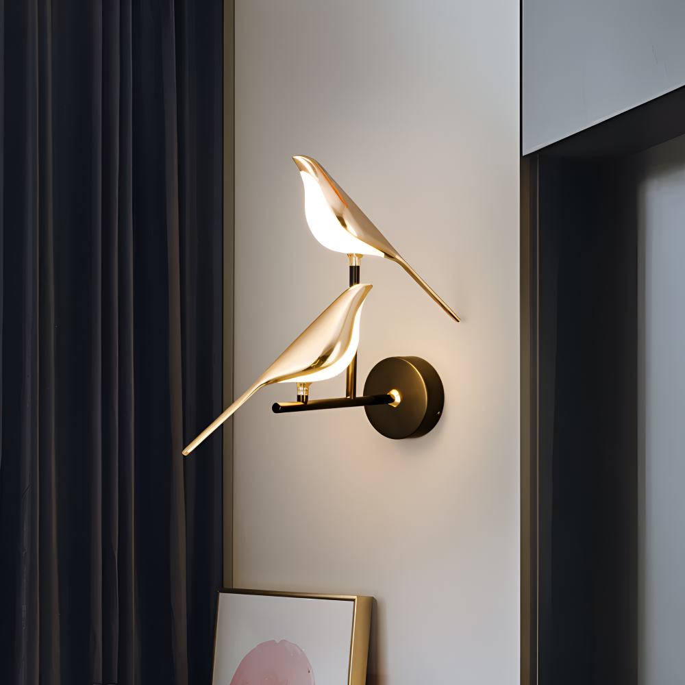 Aves Glow – Lampada da Parete Oro con Design di Uccello Rotante e Illuminazione a LED