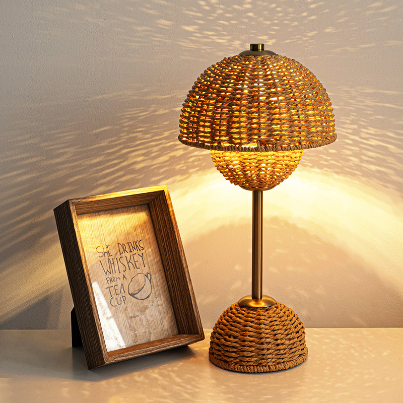 Ljusbo - Lampada da tavolo in bambù con luce calda per un'illuminazione suggestiva