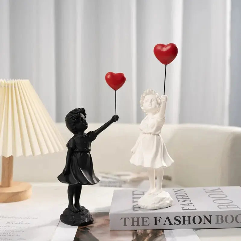 Statua della Ragazza Palloncino di Banksy